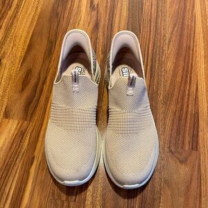 Skechers Slip-Ins Women’s Beige Sneakers